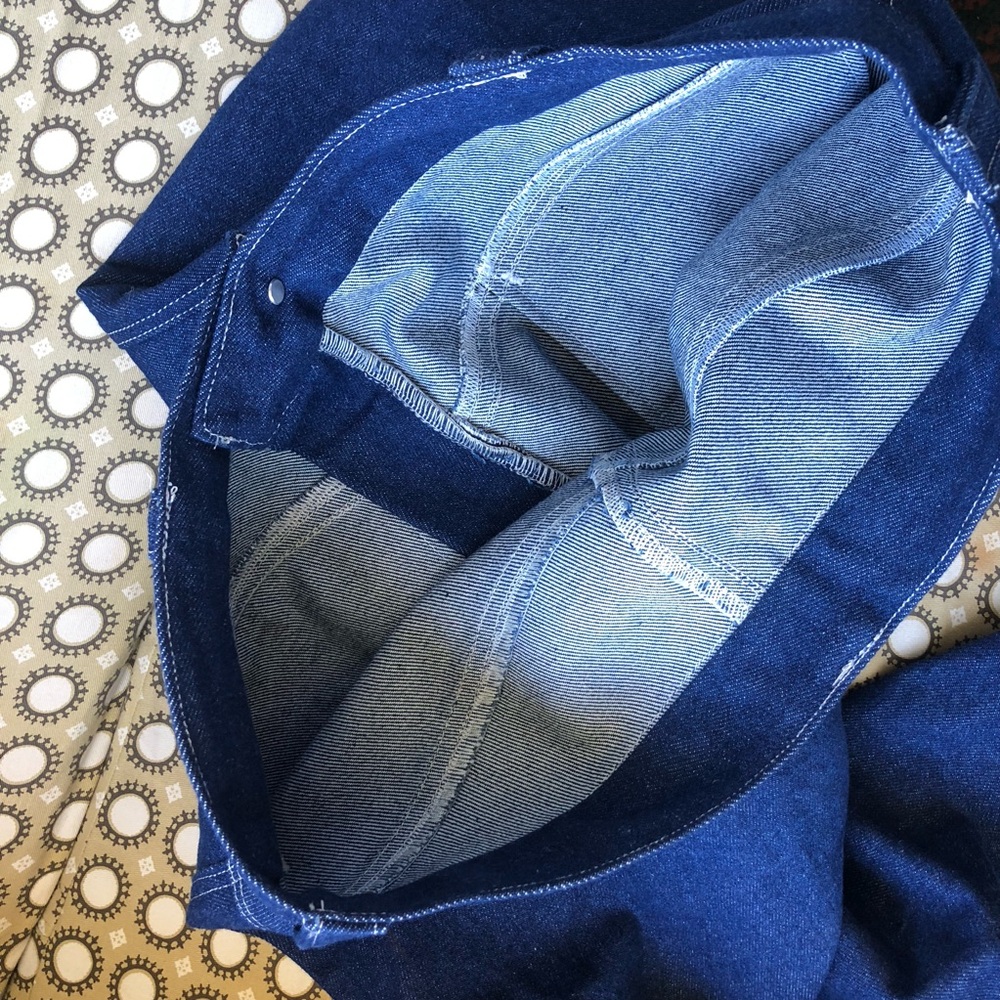 Artisan made Barrel Leg Jeans - Picture 9 of 10